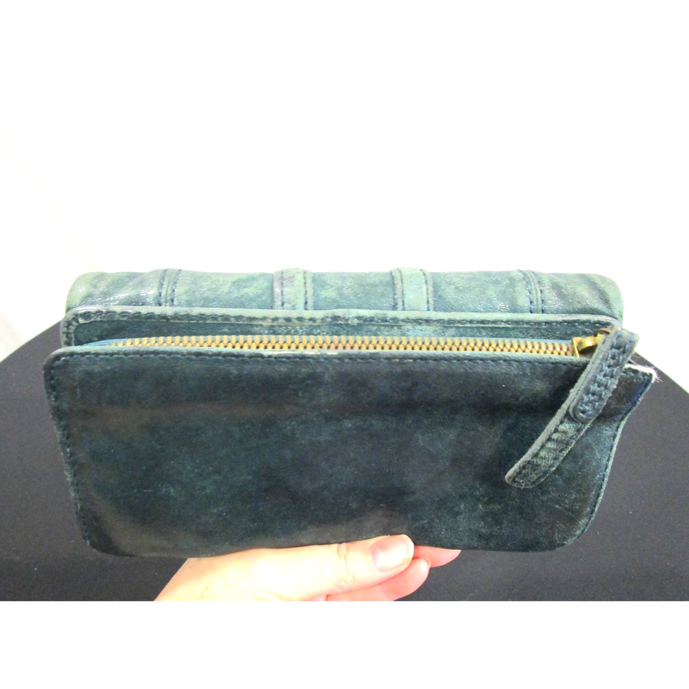 Hobo Distressed Green Leather Whipstitch Bifold Magnetic Clutch Wallet - Picture 3 of 9